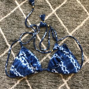 Victoria’s secret swim top size small